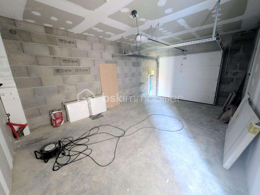 Maison à SERVES-SUR-RHONE