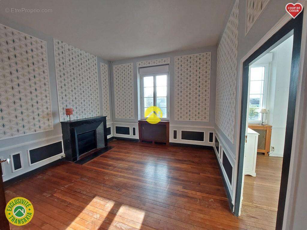 Maison à MOULINS-EN-TONNERROIS