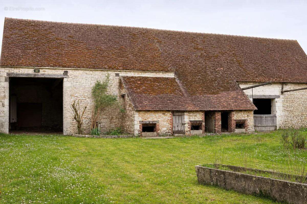 Ferme de 294 m² avec dépendances à Moisy - photo 16