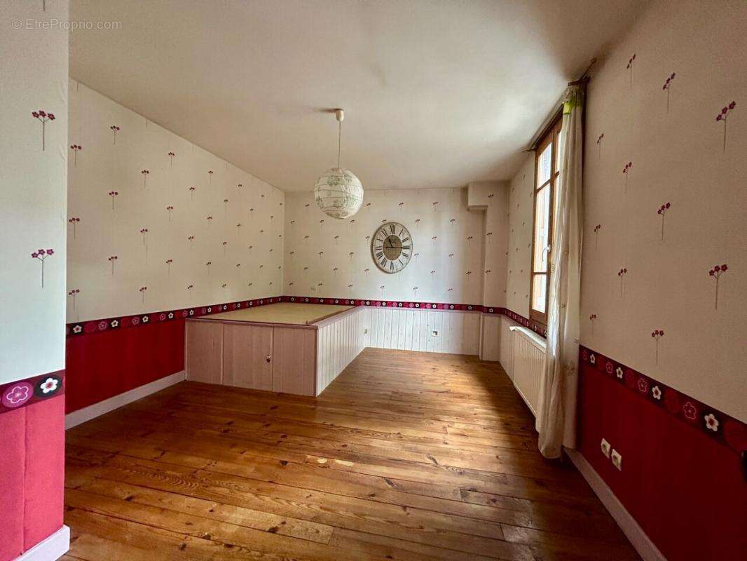 Maison à BOURG-DE-PEAGE