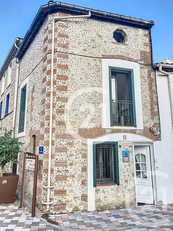 Maison à LATOUR-BAS-ELNE