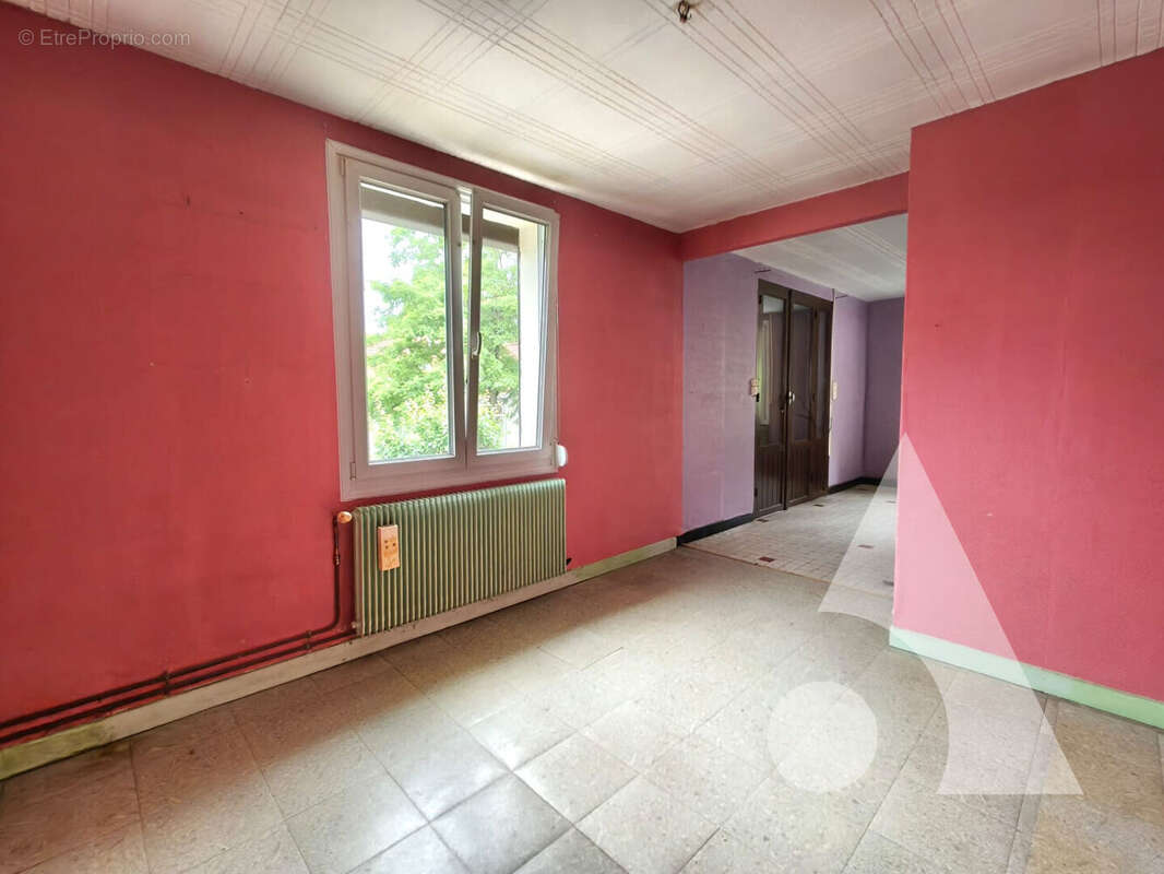 Maison à TOURNEHEM-SUR-LA-HEM