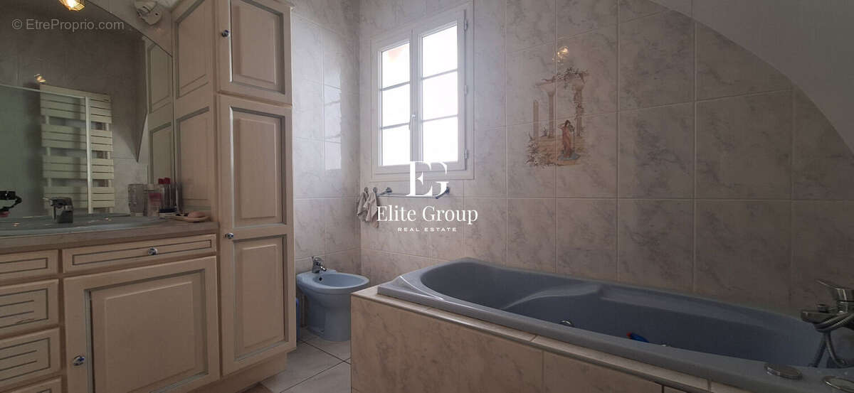 Maison à CHATEAUNEUF-SUR-CHARENTE