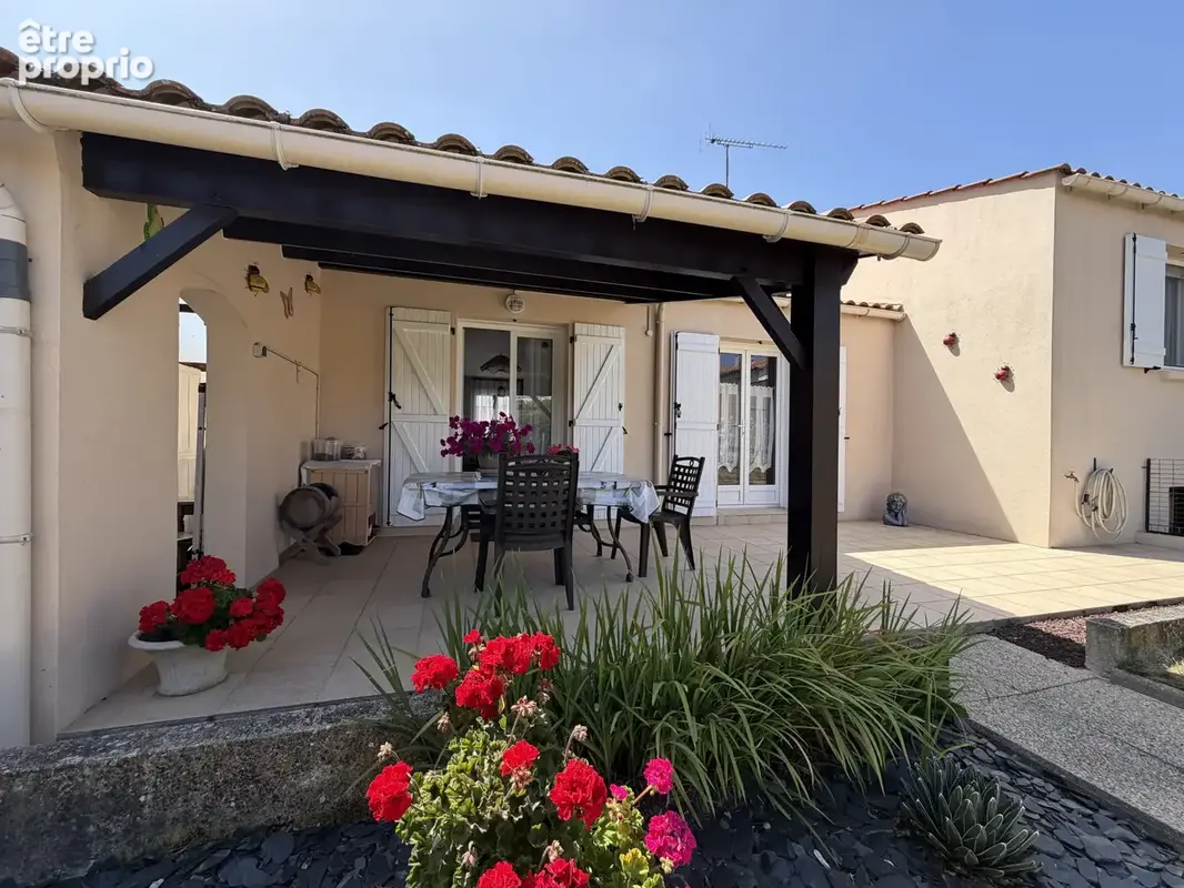 AIZENAY, maison 3 chbs sur 600 m2 de terrain - photo 2
