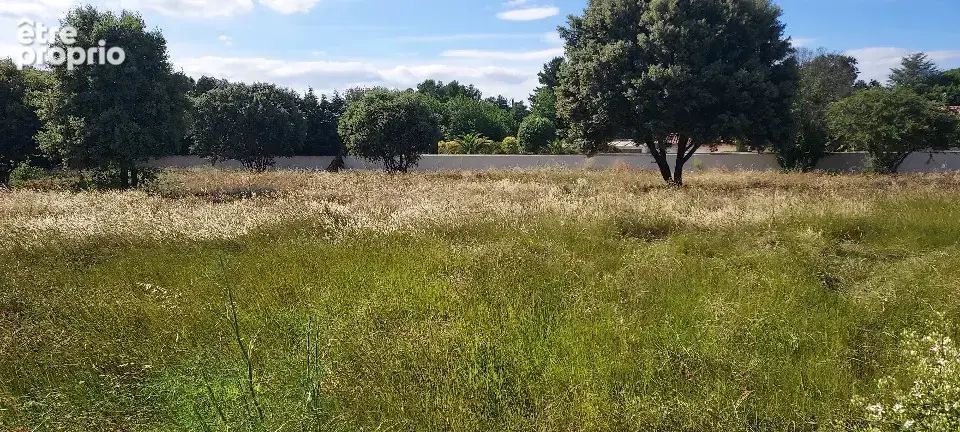 Terrain à SORGUES
