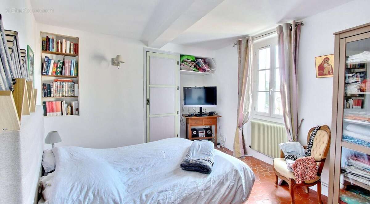 Maison à FLASSANS-SUR-ISSOLE