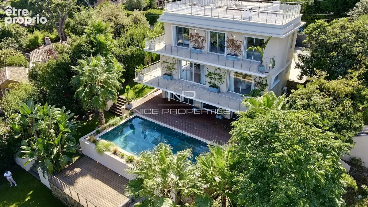 Cap d'Antibes, splendide villa moderne rénovée avec piscine et solarium - photo 4