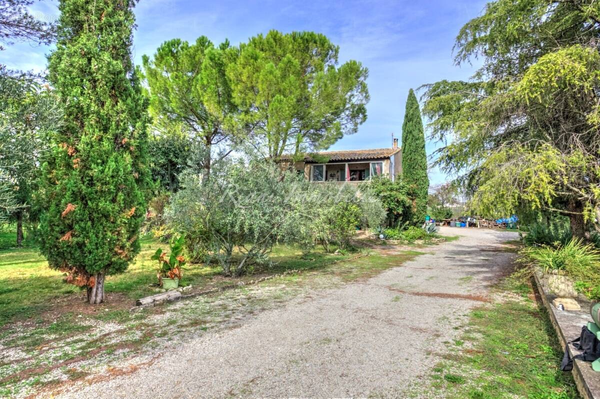 Maison à CABRIERES-D'AVIGNON