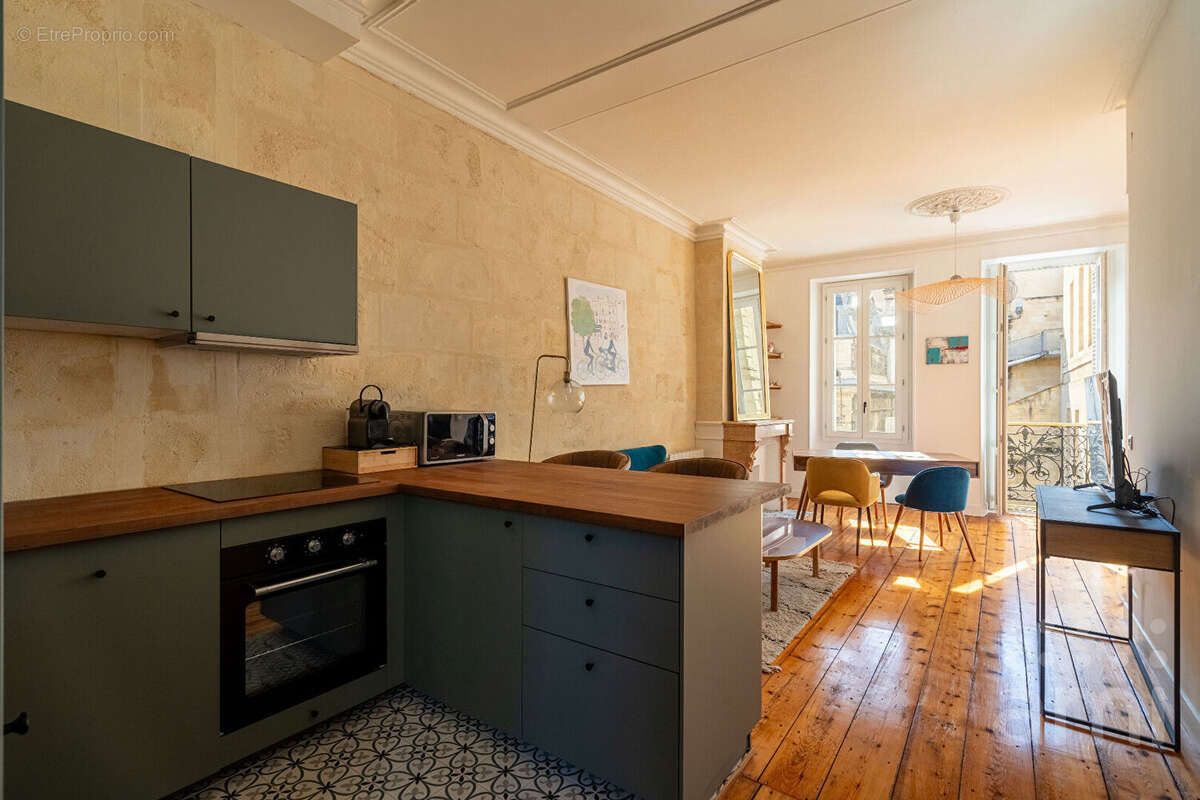 Appartement à BORDEAUX