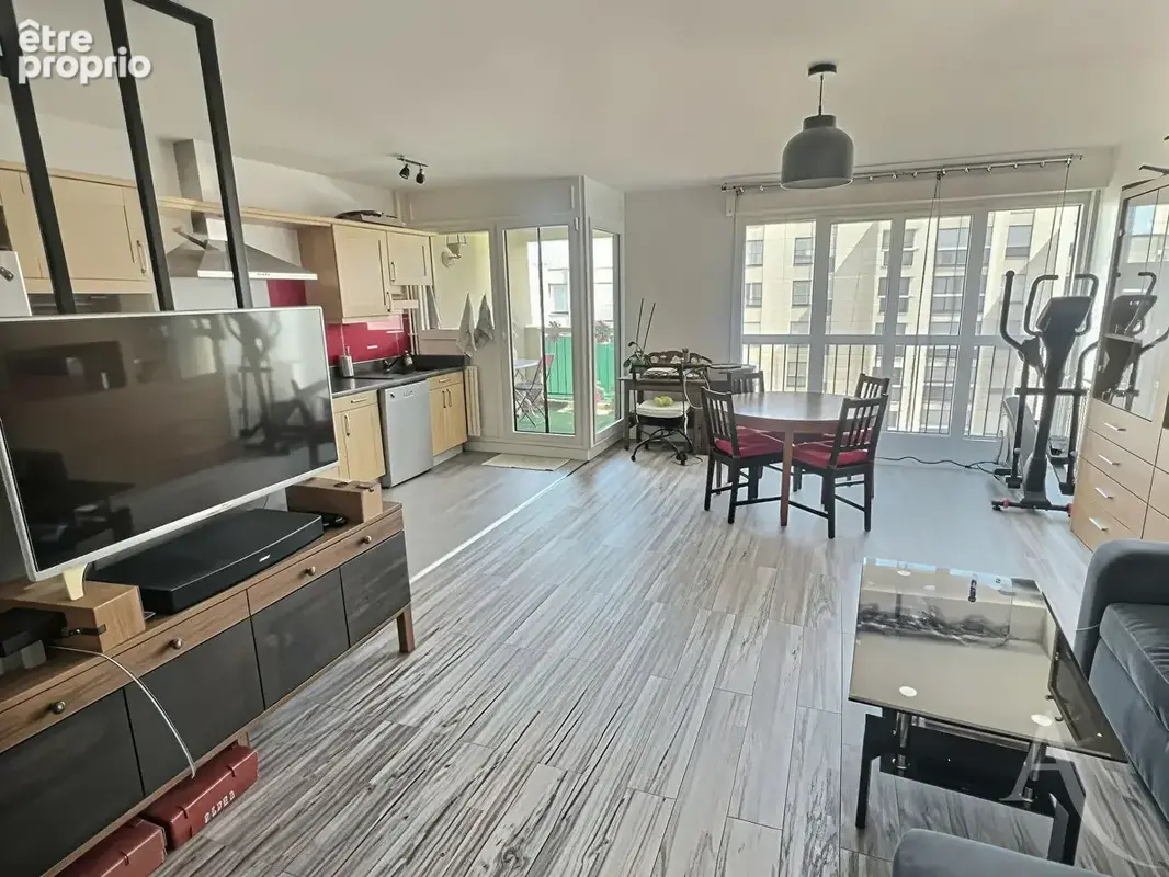 Appartement à L'HAY-LES-ROSES