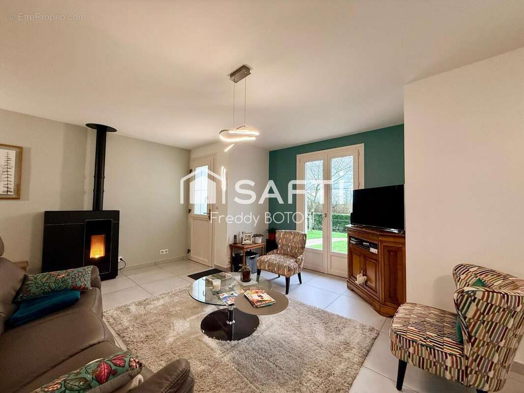 Maison 134 m² à Chanteloup  - photo 4