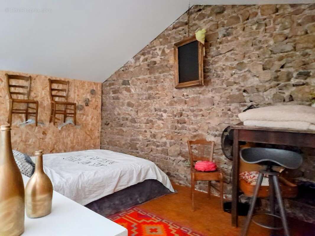 Photo 8 - Maison à VAUX-EN-BEAUJOLAIS