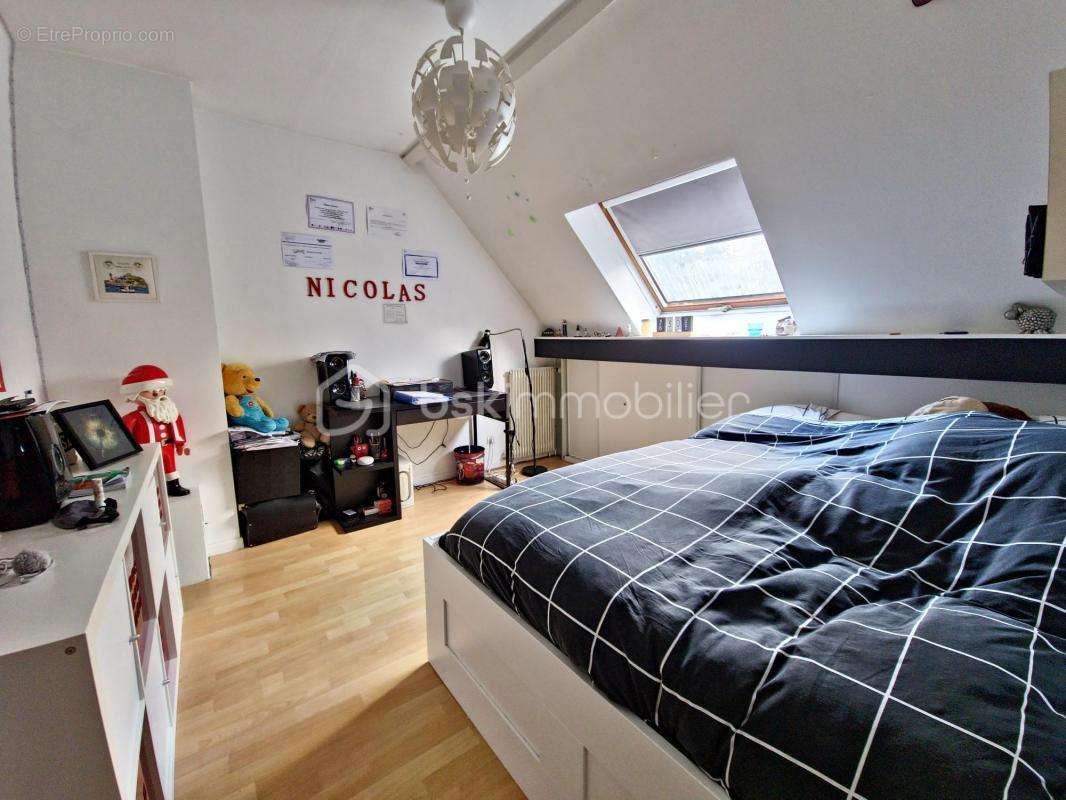 Maison à VAIRES-SUR-MARNE