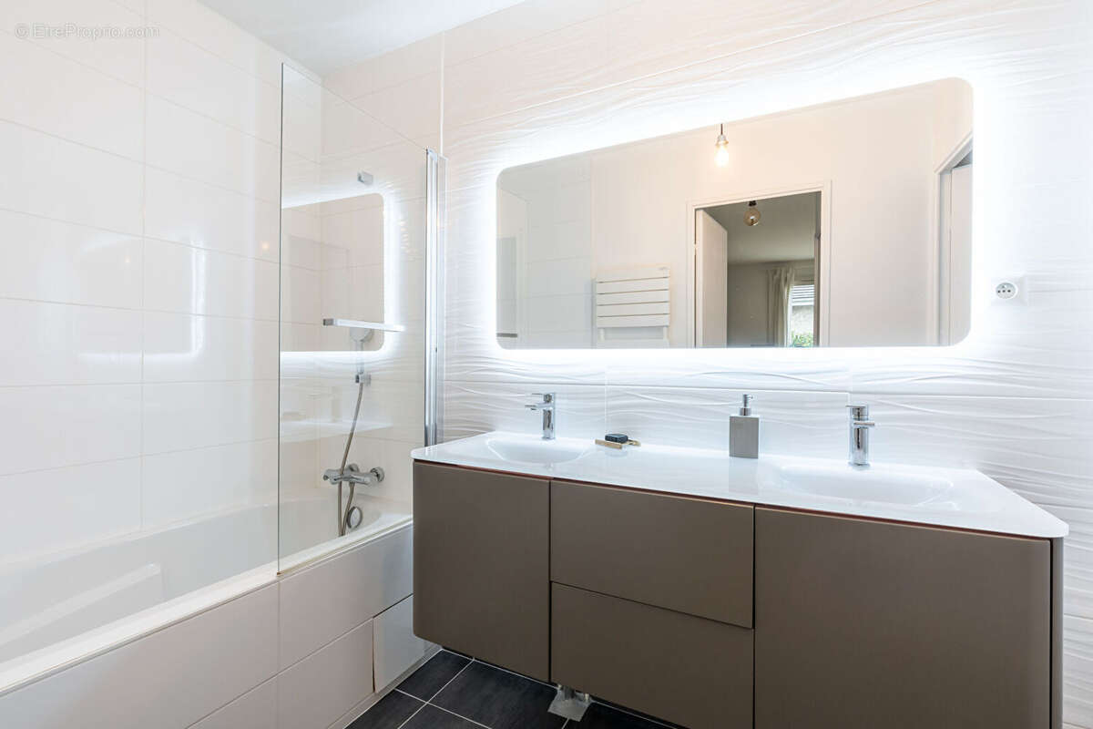 Maison Montesson - 206,06 m² - 7 pièces - photo 15