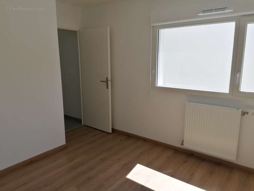 APPARTEMENT T4 + Grande Terrasse à Saint Martin du Touch - photo 5
