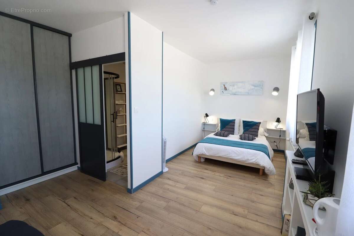 Ensemble immobilier - photo 3
