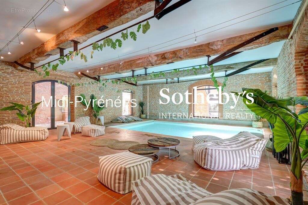 Maison à LAYRAC-SUR-TARN