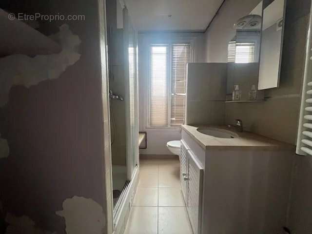 Appartement à PARIS-14E