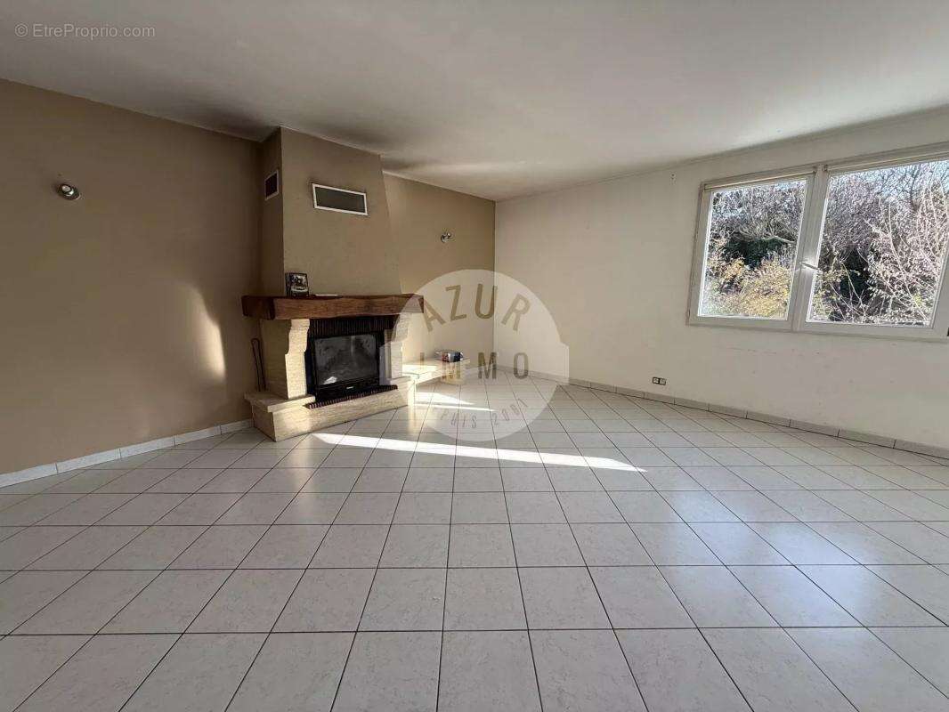 MAISON 198 M² sur 2000m² de terrain, piscine et garage - photo 13