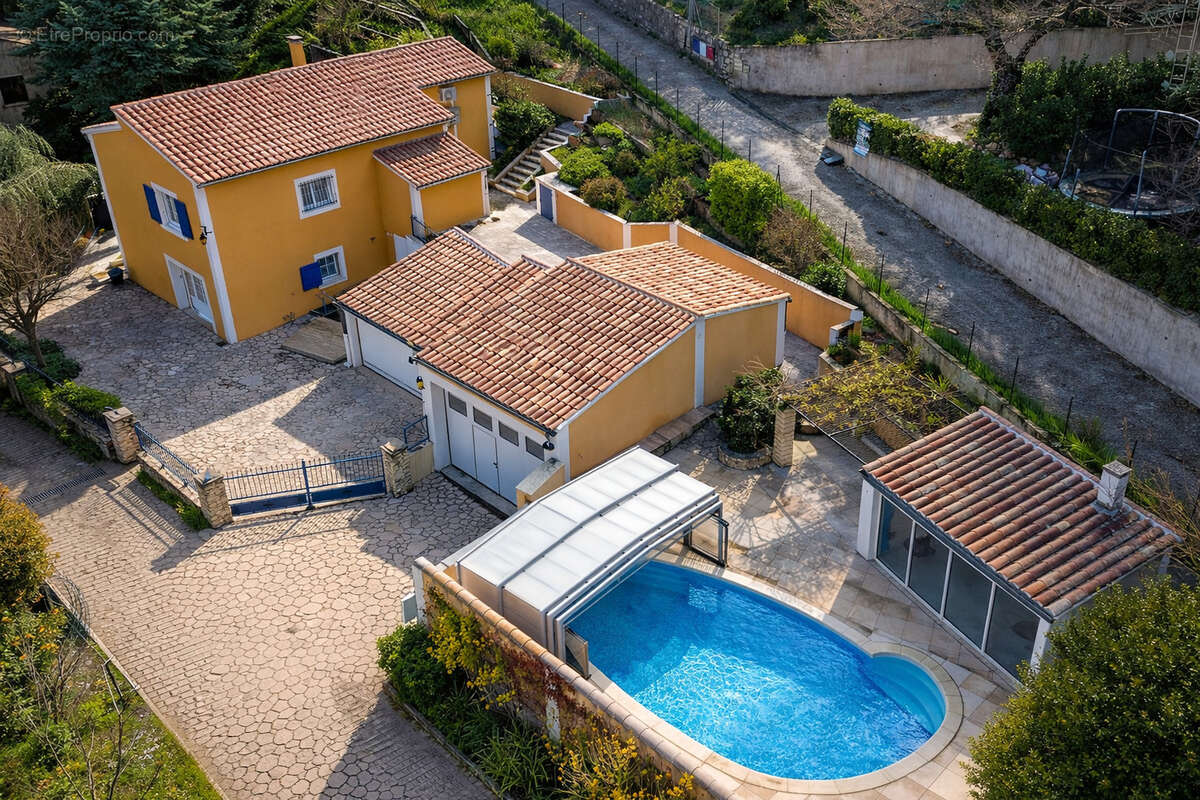 Maison à SAINT-MARCEL-D'ARDECHE