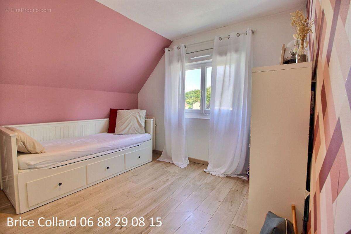 60180 NOGENT SUR OISE Maison individuelle 3 chambres véranda garage - photo 7