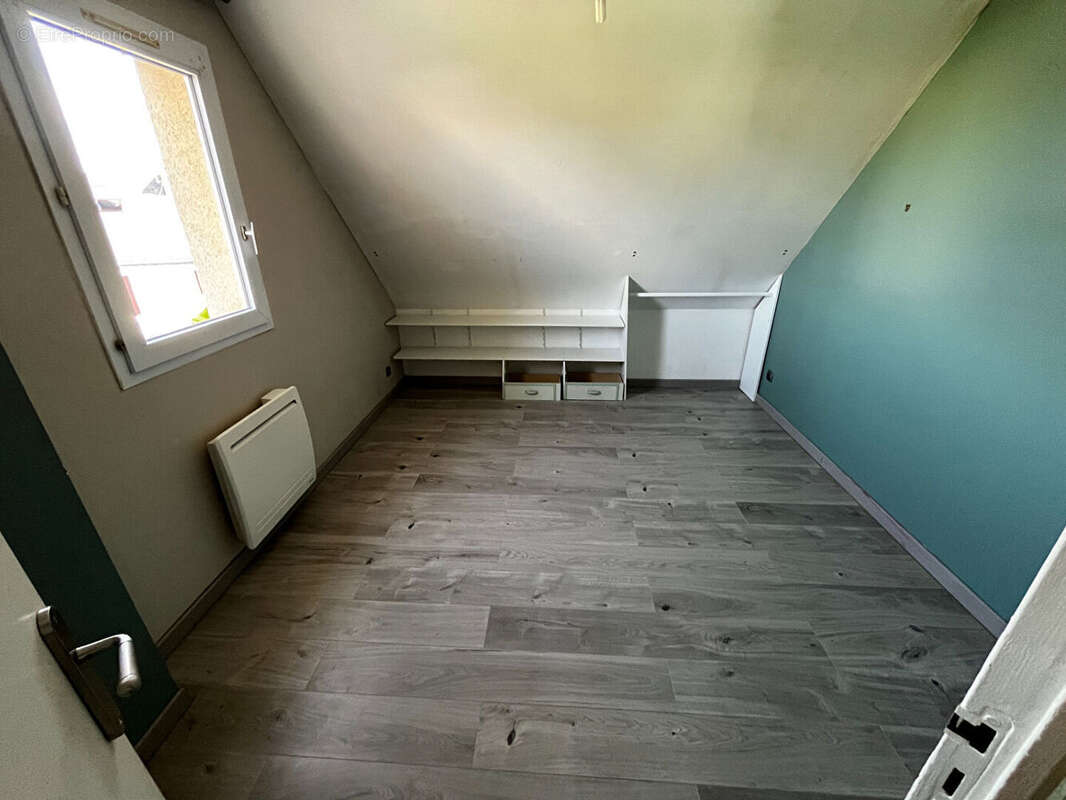 Angers proche CHU - Maison 94m2 - 5 pièces - terrain 317m2 - photo 6