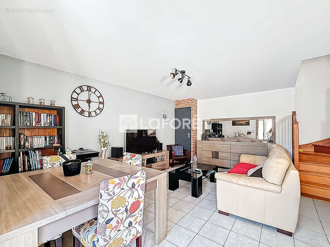 Maison à DOUE-LA-FONTAINE