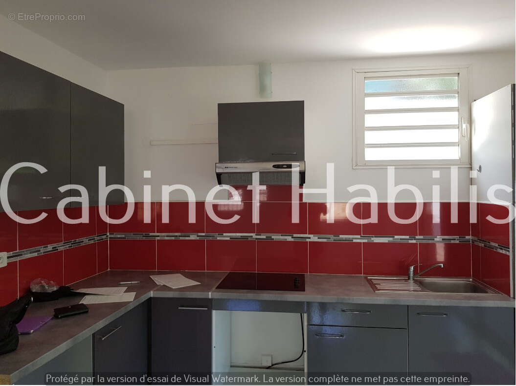 Commerce à SAINT-PIERRE