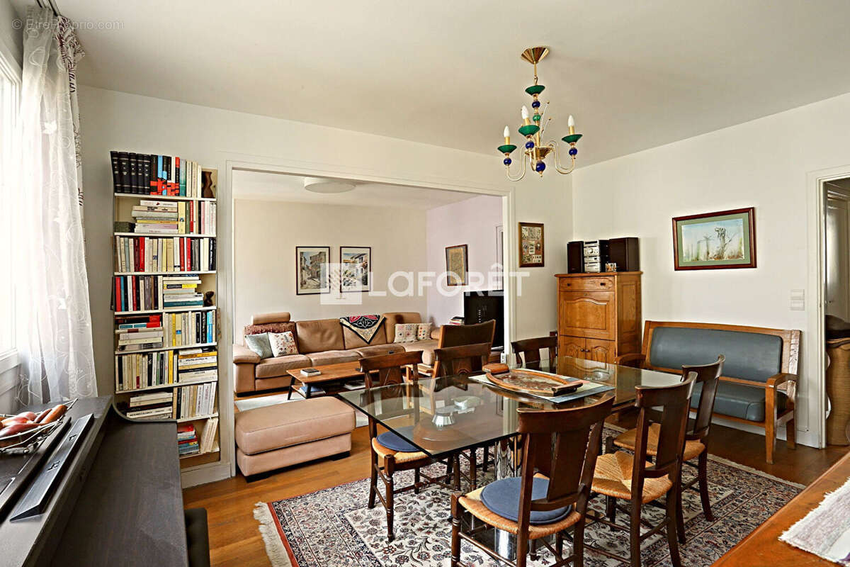 Appartement à PARIS-14E