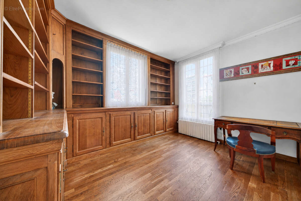 Maison à PARIS-14E