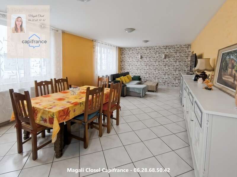 Maison à MERVANS