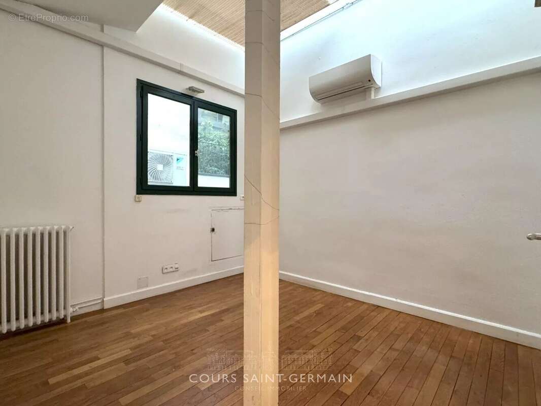 Commerce à PARIS-17E