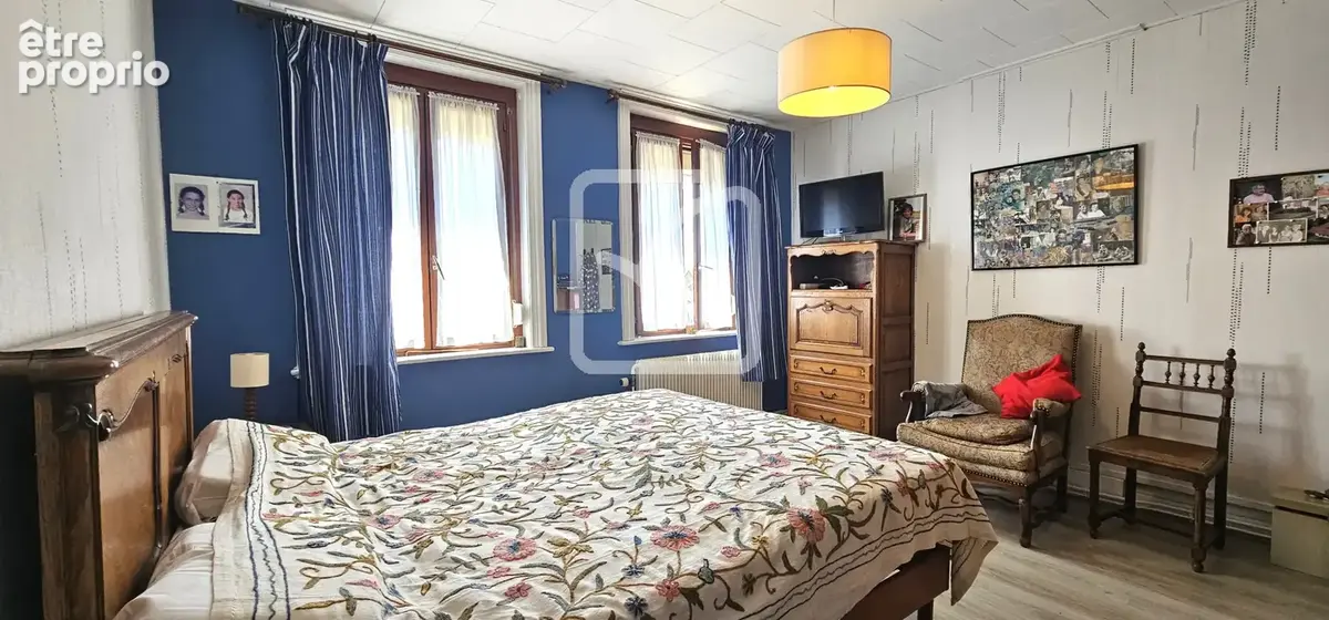 Maison 6 pièces de 132 m2 avec jardin et, garages et dépendances - photo 5