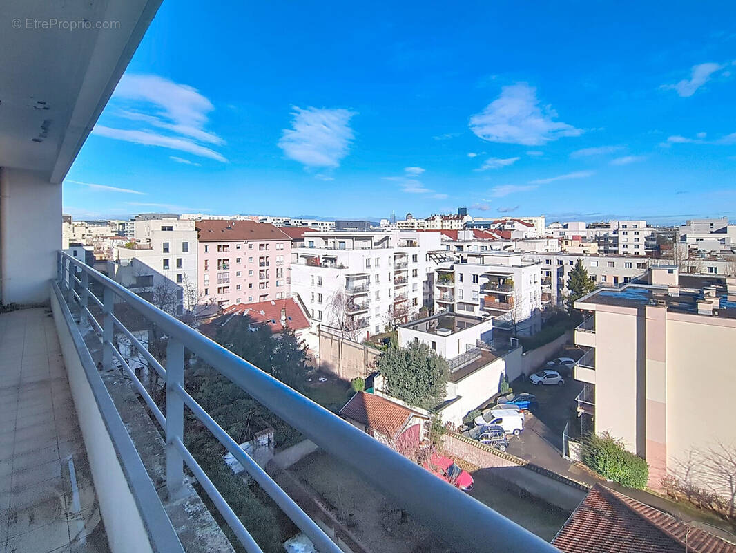 Appartement à LYON-8E