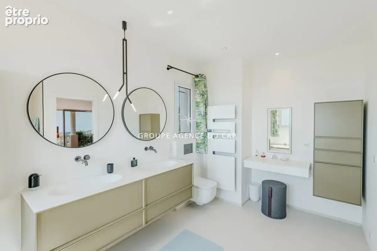 A vendre villa vue mer panoramique de 220m2 aux issambres  avec garage et piscine - photo 18
