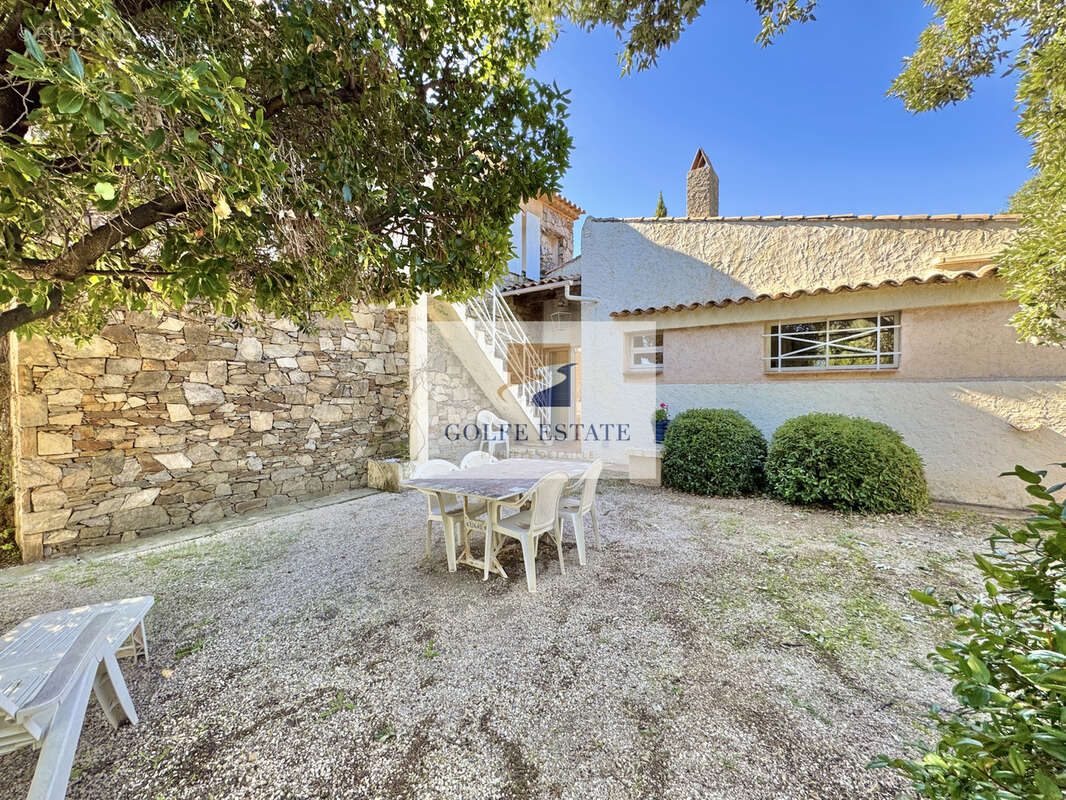 Vue mer panoramique, maison mitoyenne avec 4 chambres - photo 17