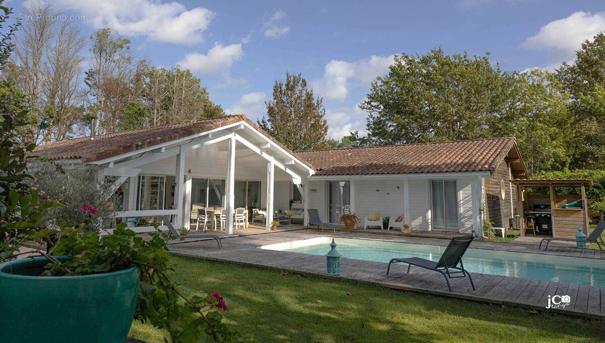 Maison à VIELLE-SAINT-GIRONS