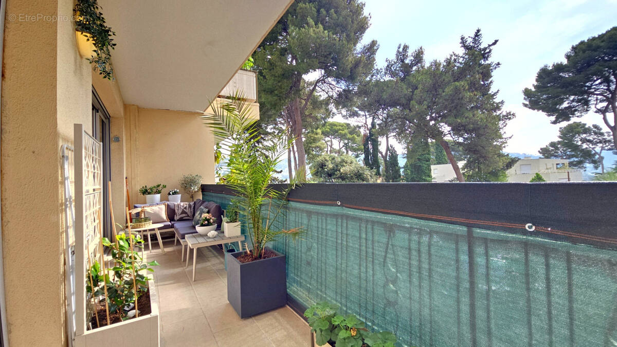 Appartement à LE CANNET