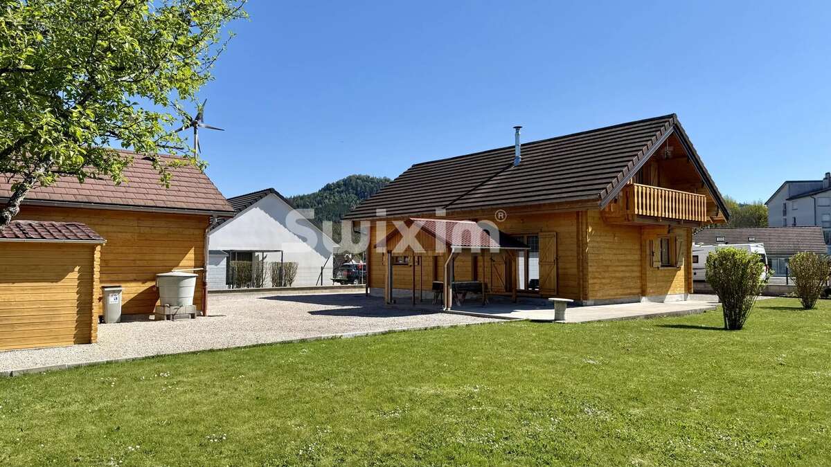 Maison à CHAMPAGNOLE