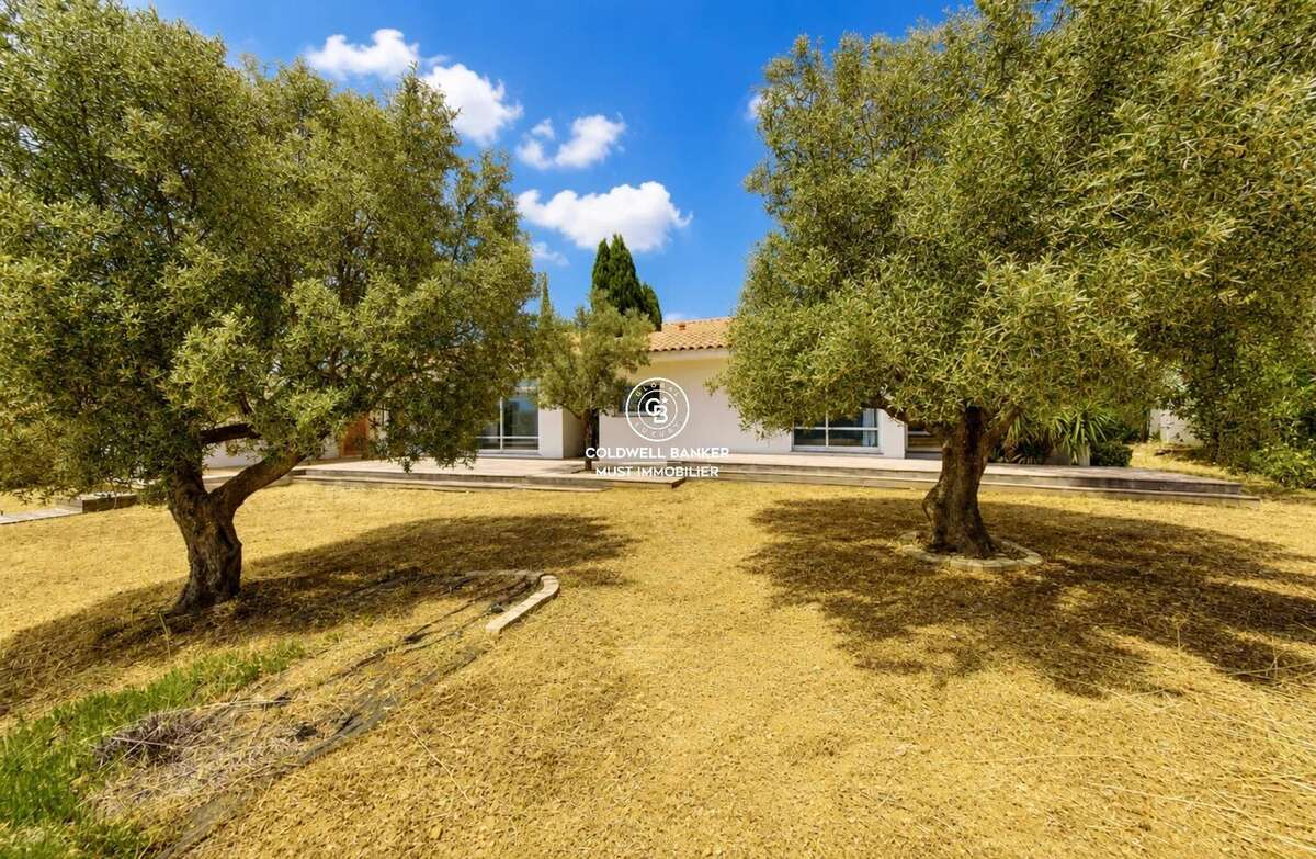 Plain pied 1600m² de parcelle - photo 17
