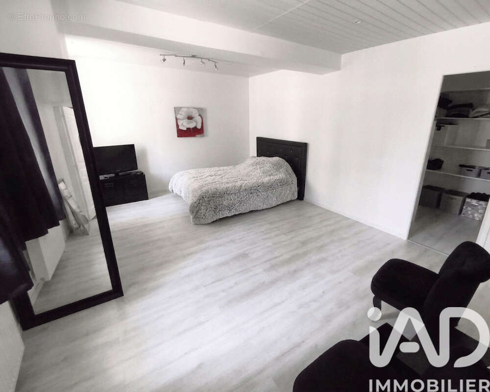 Maison 205 m² à Champrond-En-Gatine  - photo 3
