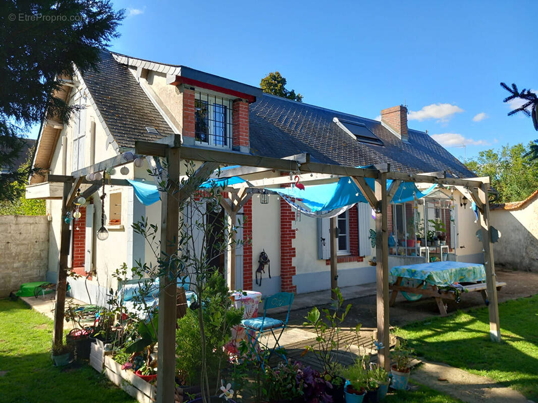 Maison à BAILLEAU-L&#039;EVEQUE