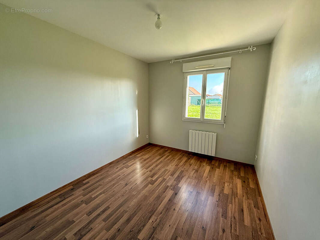 Maison à GANNAY-SUR-LOIRE