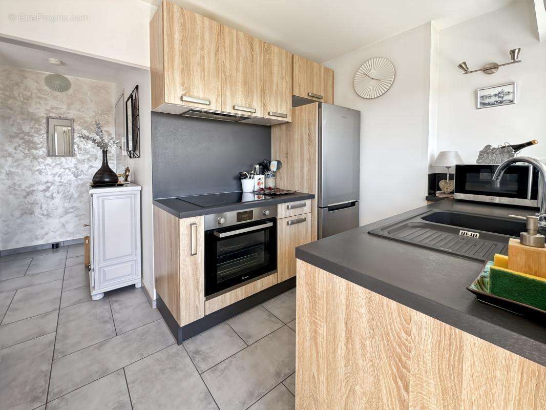 Magnifique vue mer de ce 2 pièces 38 m2 en étage elevé avec ascenseur - photo 8