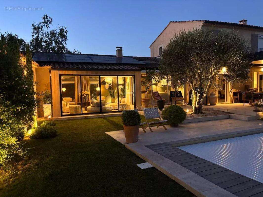 Maison à MAUSSANE-LES-ALPILLES