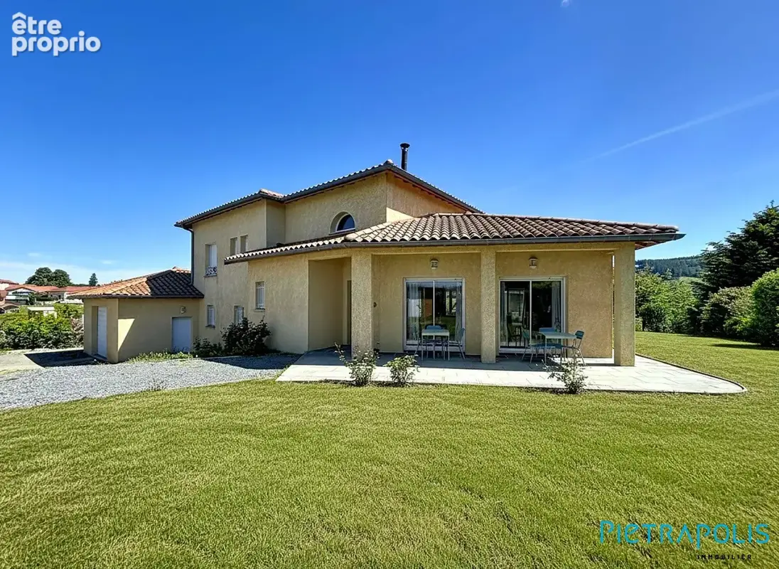 Maison 8 pièces 183 m² à vendre à Violay (42780) - photo 7