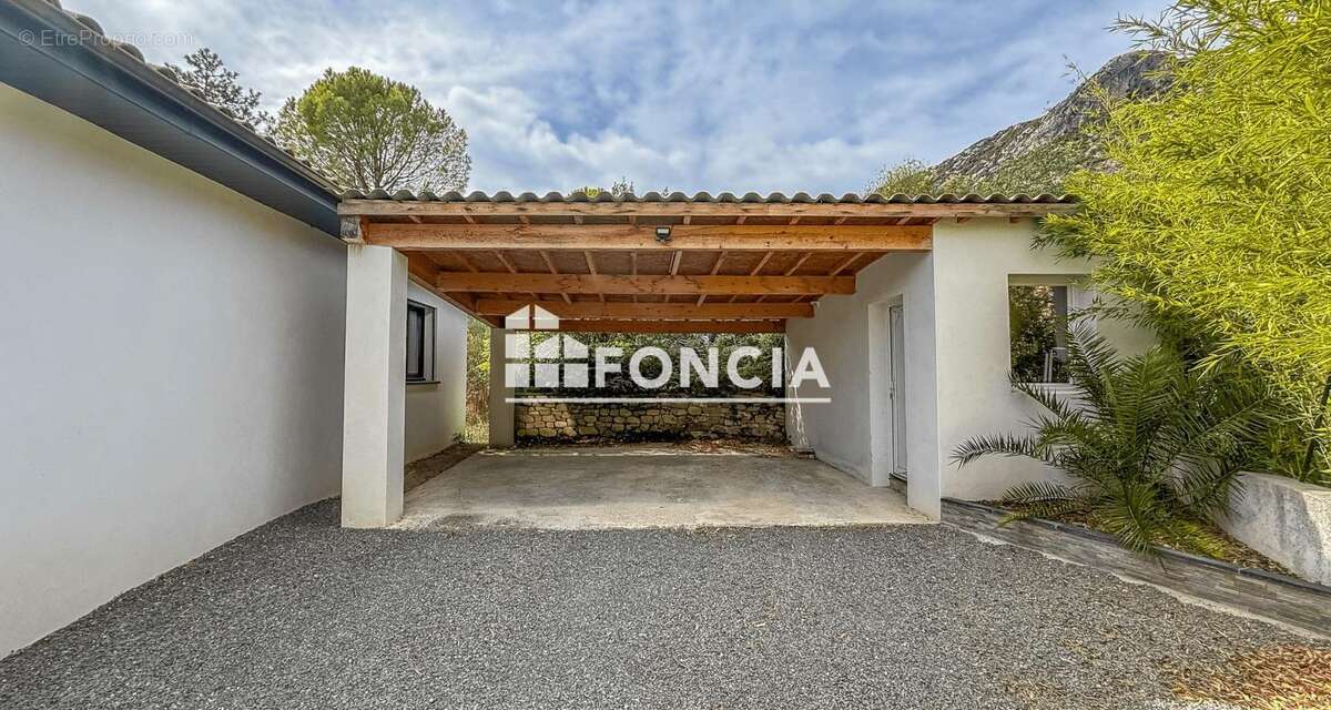 Maison à SAINT-HIPPOLYTE-DU-FORT