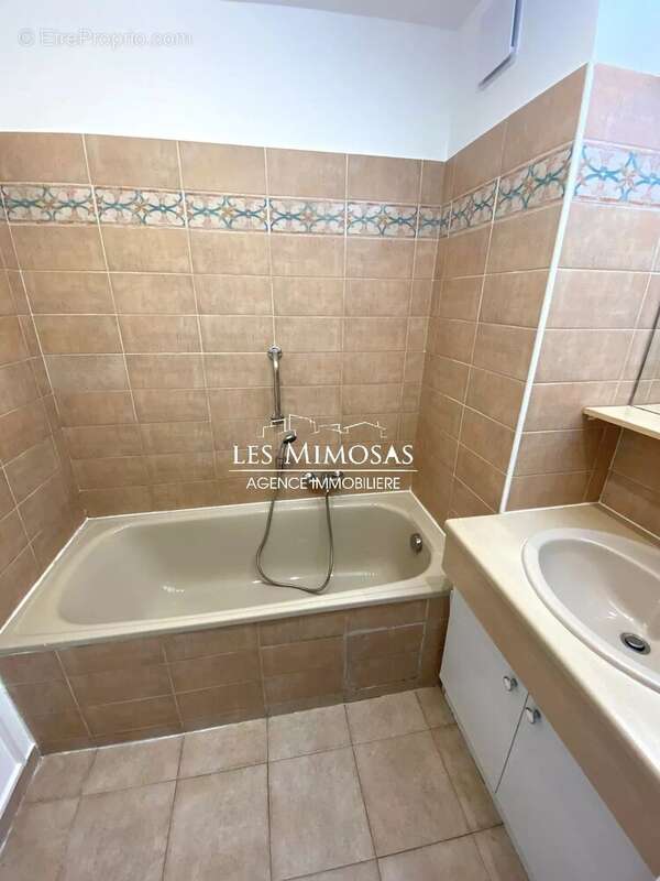 Appartement à FREJUS