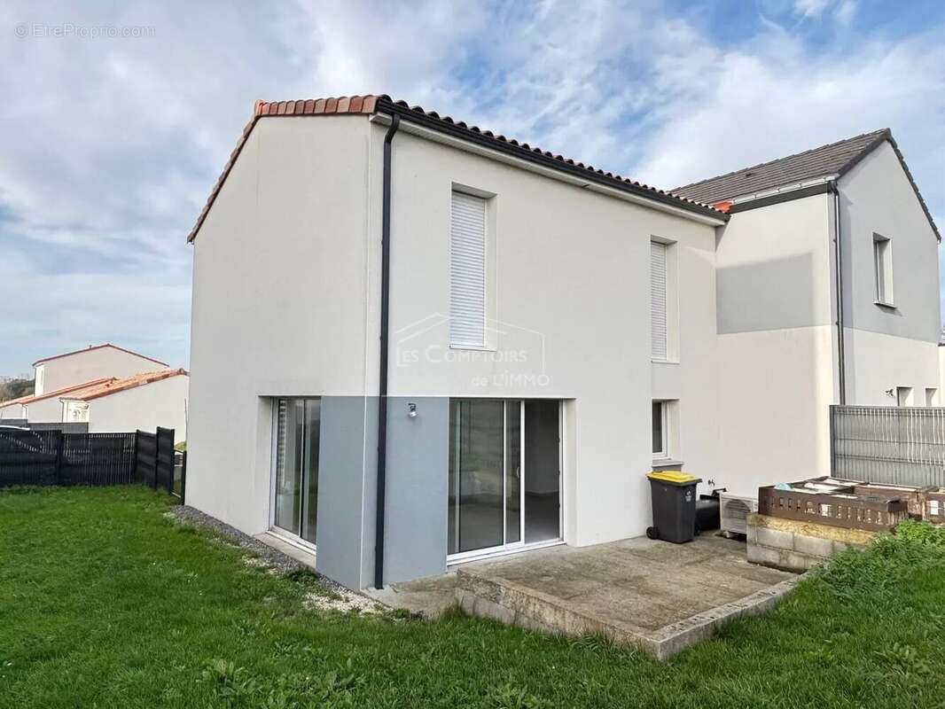 Maison à SAINT-MICHEL-CHEF-CHEF