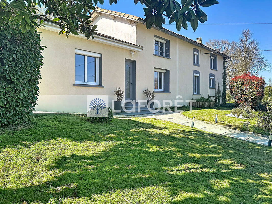 Maison à VERRUYES